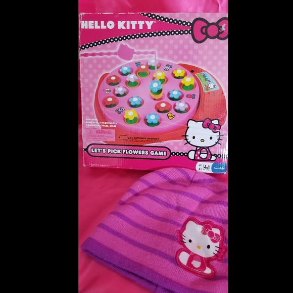 Hello Kitty Bundle - Picture 5 of 5
